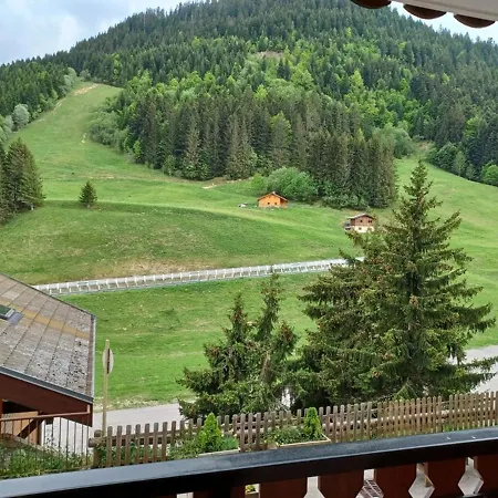 2 Pièces Avec Balcon, 4 Couchages Et Parking - Fr-1-573-68 Appartement *